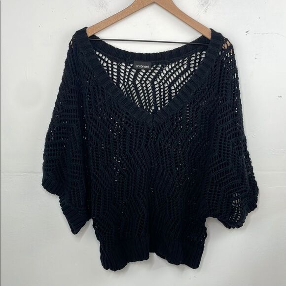 Lane Bryant Black Crochet Open Knit V-Neck Sweater with Batwing Sleeves size 2X - Picture 1 of 7